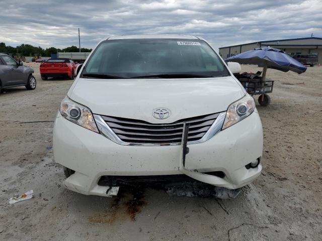 5TDYZ3DC2HS803237 - 2017 TOYOTA SIENNA XLE WHITE photo 5