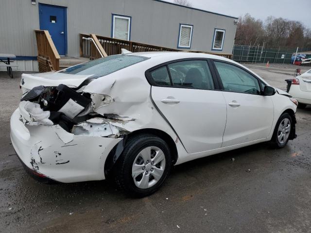 3KPFK4A76JE197921 - 2018 KIA FORTE LX WHITE photo 3