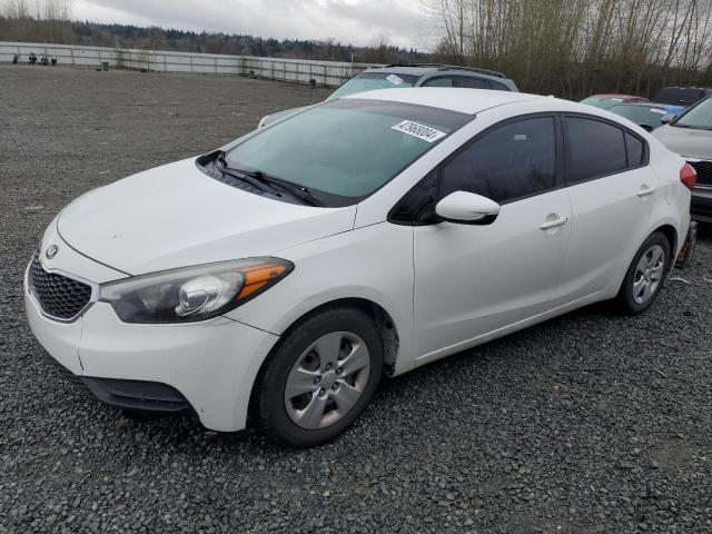 KNAFK4A69G5587596 - 2016 KIA FORTE LX WHITE photo 1