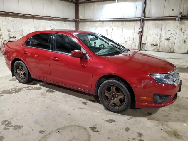 3FAHP0HA0AR227658 - 2010 FORD FUSION SE RED photo 4