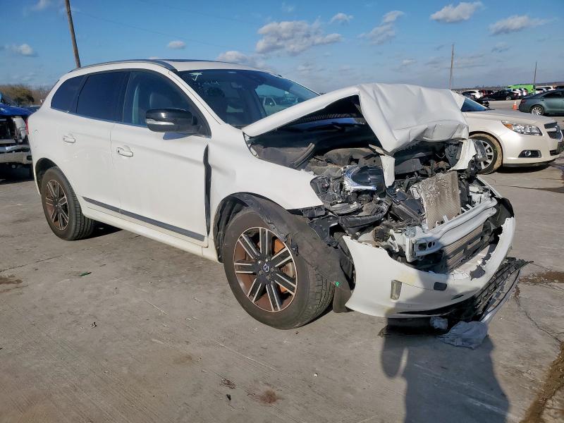 YV440MDR7H2130033 - 2017 VOLVO XC60 T5 DYNAMIC თეთრი ფოტო 4