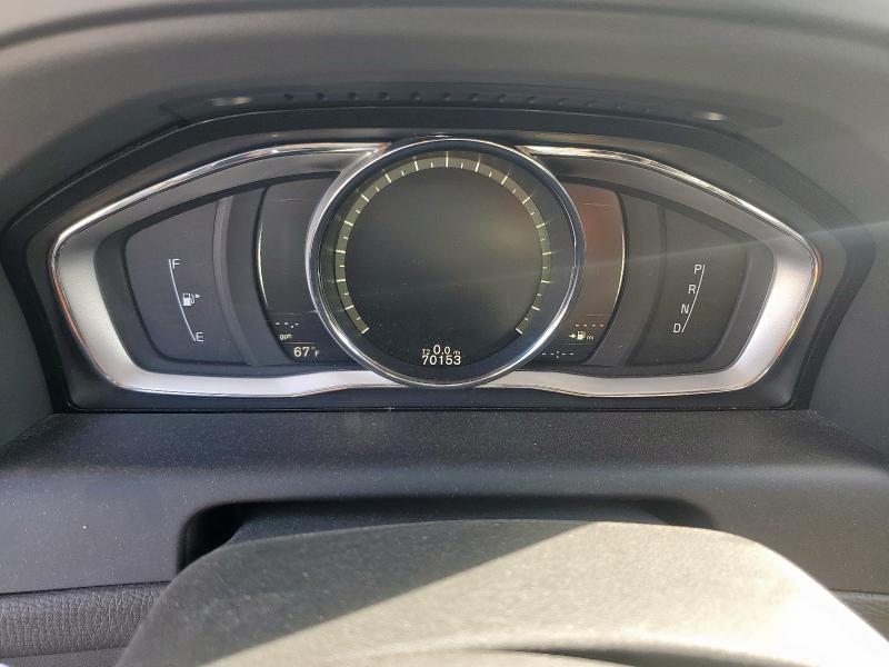 YV440MDR7H2130033 - 2017 VOLVO XC60 T5 DYNAMIC თეთრი ფოტო 9