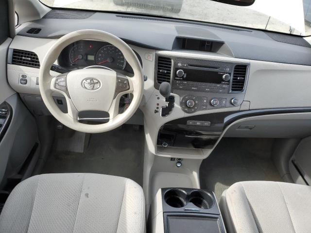 5TDKK3DC0CS221236 - 2012 TOYOTA SIENNA LE WHITE photo 8