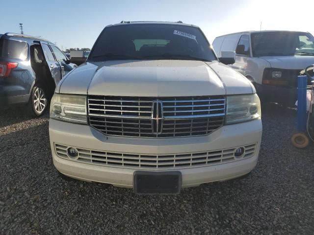 5LMFU27588LJ00944 - 2008 LINCOLN NAVIGATOR WHITE photo 5