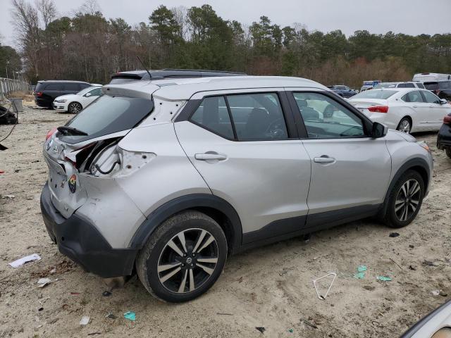 3N1CP5CU7JL531028 - 2018 NISSAN KICKS S SILVER photo 3