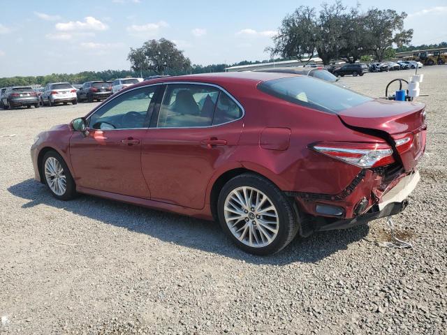 4T1B11HK9JU533990 - 2018 TOYOTA CAMRY L MAROON photo 2