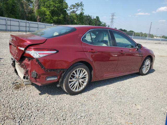 4T1B11HK9JU533990 - 2018 TOYOTA CAMRY L MAROON photo 3