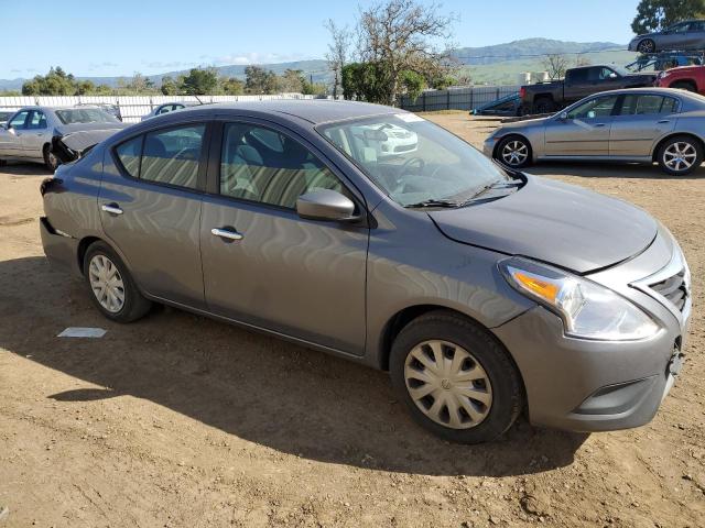 3N1CN7AP2KL847145 - 2019 NISSAN VERSA S GRAY photo 4