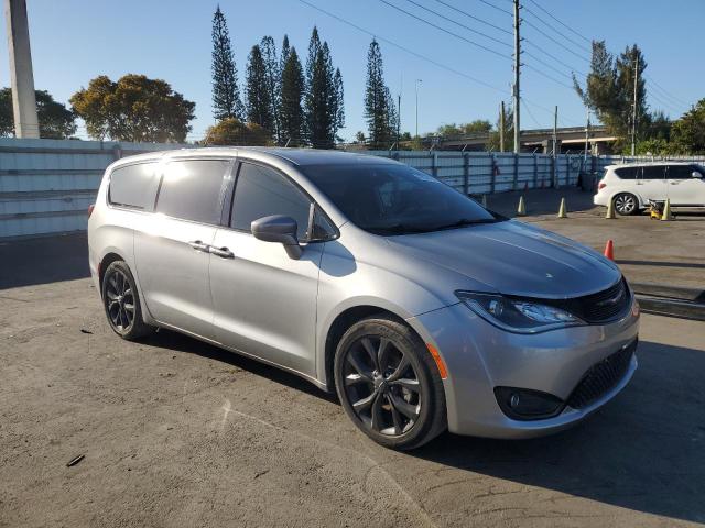 2C4RC1FG6JR228150 - 2018 CHRYSLER PACIFICA TOURING PLUS Gümüş foto 4