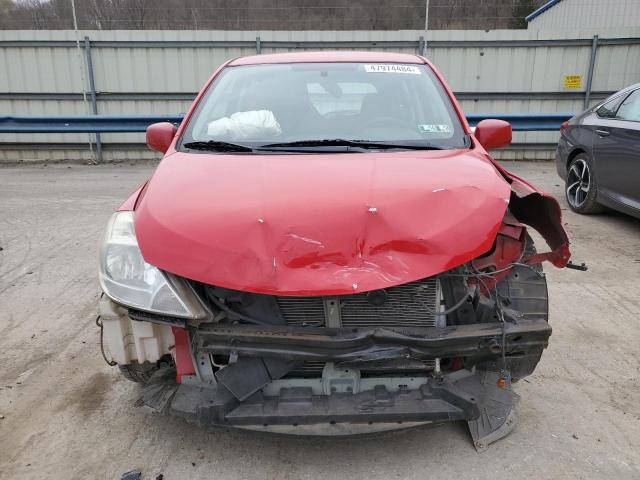 3N1BC13E89L471717 - 2009 NISSAN VERSA S RED photo 5