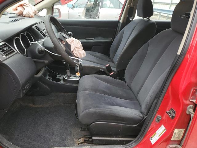 3N1BC13E89L471717 - 2009 NISSAN VERSA S RED photo 7