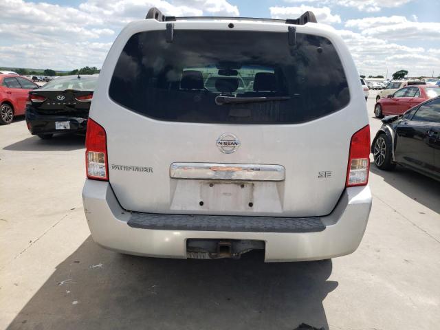 5N1AR18U56C685087 - 2006 NISSAN PATHFINDER LE 银色 照片 6