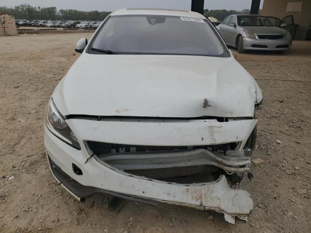 YV1612TB8F1307283 - 2015 VOLVO S60 PREMIER WHITE photo 5