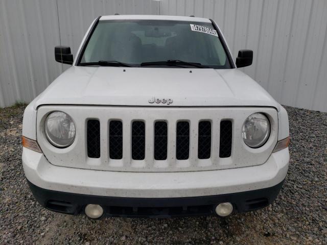 1C4NJPFA8FD107374 - 2015 JEEP PATRIOT LATITUDE WHITE photo 5