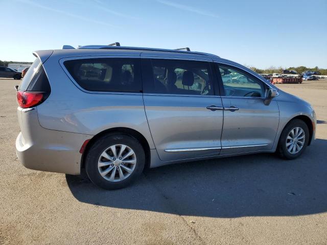 2C4RC1BG4KR507748 - 2019 CHRYSLER PACIFICA TOURING L SILVER photo 3