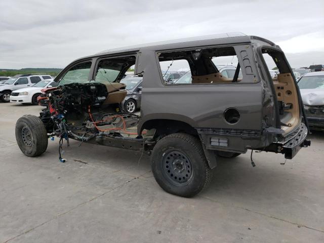 1GYS3KKJ3LR111590 - 2020 CADILLAC ESCALADE ESV PLATINUM ყავისფერი ფოტო 2