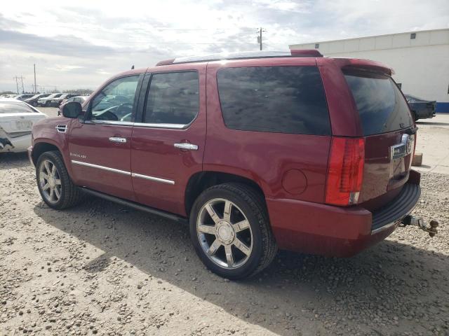 1GYFK63898R149226 - 2008 CADILLAC ESCALADE LUXURY RED photo 2