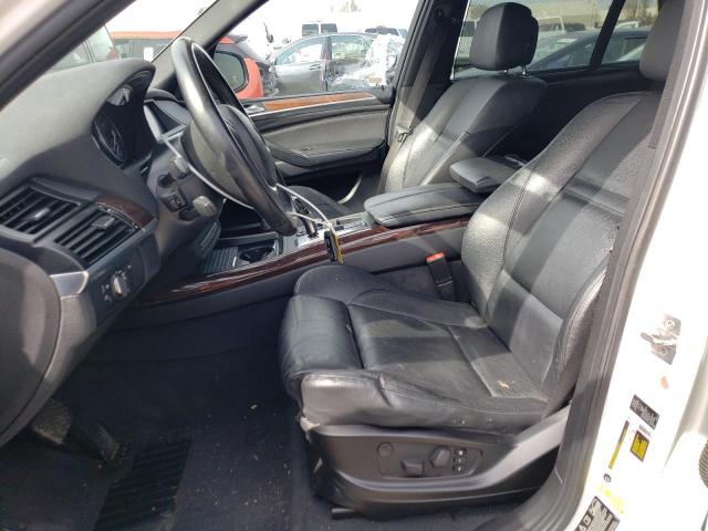 5UXZV8C51CL422732 - 2012 BMW X5 XDRIVE50I WHITE photo 7