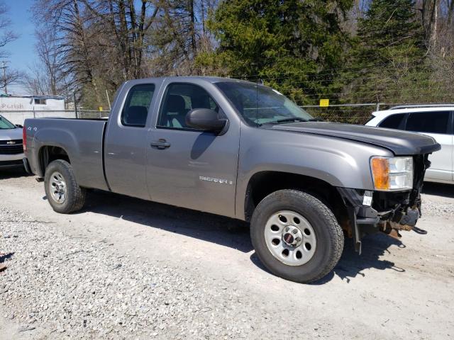 2GTEK19C681200058 - 2008 GMC SIERRA K1500 SILVER photo 4