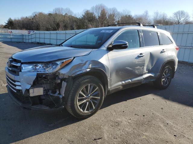 5TDJZRFH9KS962003 - 2019 TOYOTA HIGHLANDER SE SILVER photo 1