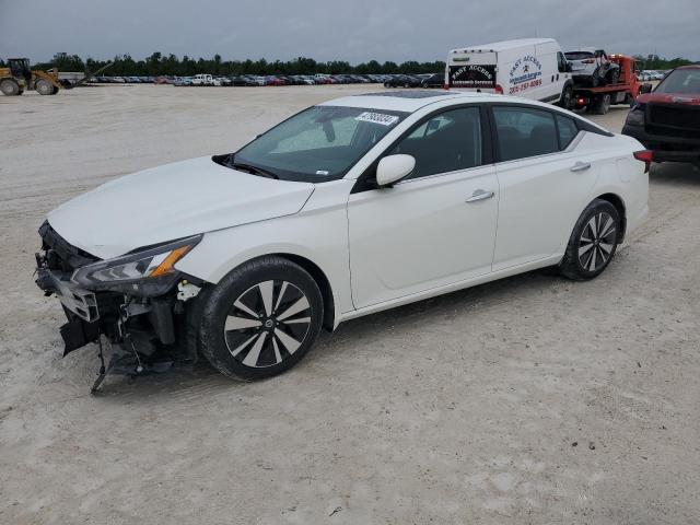 1N4BL4DV4NN372258 - 2022 NISSAN ALTIMA SV WHITE photo 1