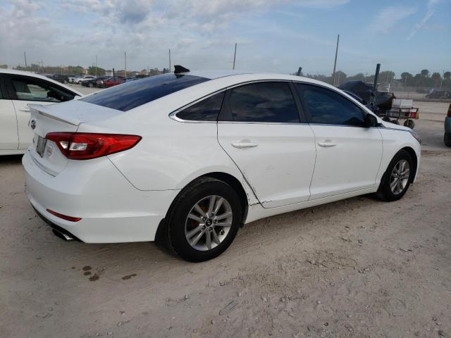 5NPE24AF3GH333798 - 2016 HYUNDAI SONATA SE WHITE photo 3