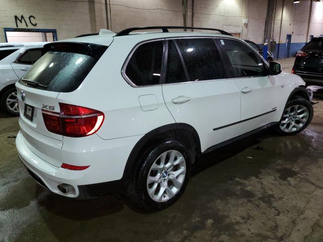 5UXZV4C51D0E00115 - 2013 BMW X5 XDRIVE35I WHITE photo 3