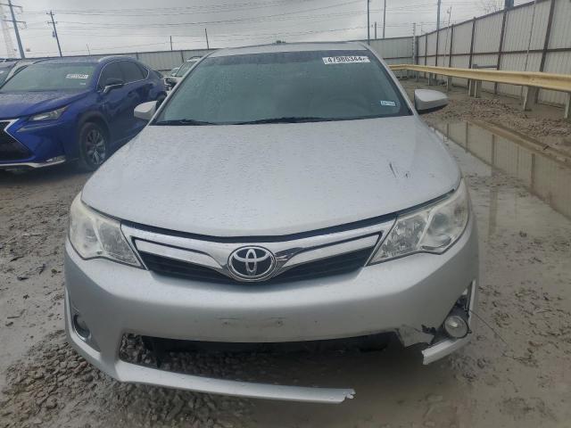 4T1BK1FK3CU521076 - 2012 TOYOTA CAMRY SE SILVER photo 5