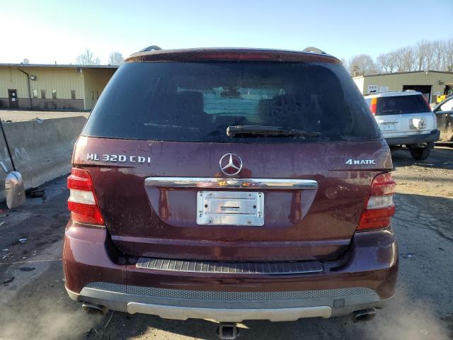 4JGBB22E98A304596 - 2008 MERCEDES-BENZ ML 320 CDI MAROON photo 6
