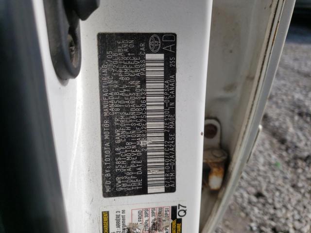 2T1BR32E75C506432 - 2005 TOYOTA COROLLA CE WHITE photo 12