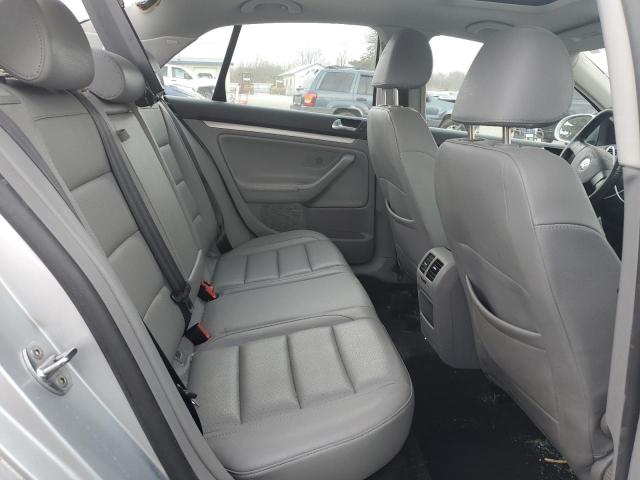 3VWRA71K98M196393 - 2008 VOLKSWAGEN JETTA WOLFSBURG 银色 照片 10