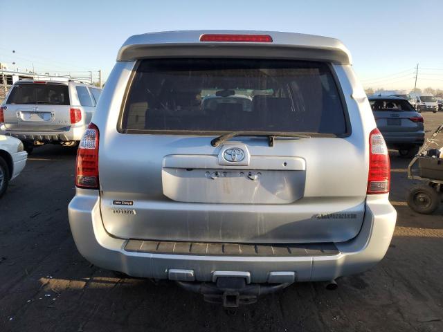 JTEBT17R568033589 - 2006 TOYOTA 4RUNNER LIMITED SILVER photo 6