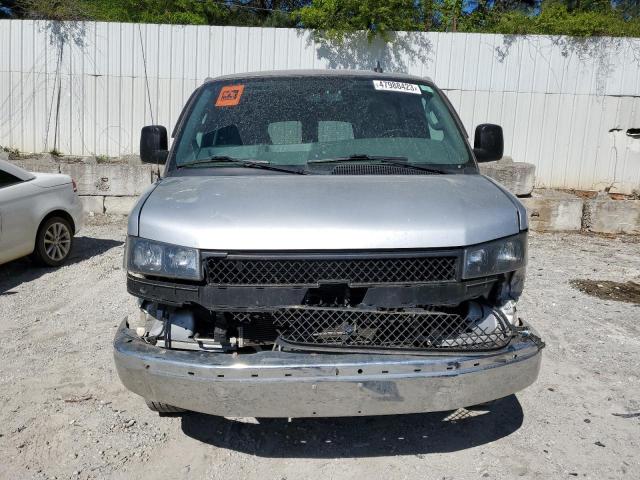 1GNWGFFGXH1302924 - 2017 CHEVROLET EXPRESS G2 LT SILVER photo 5