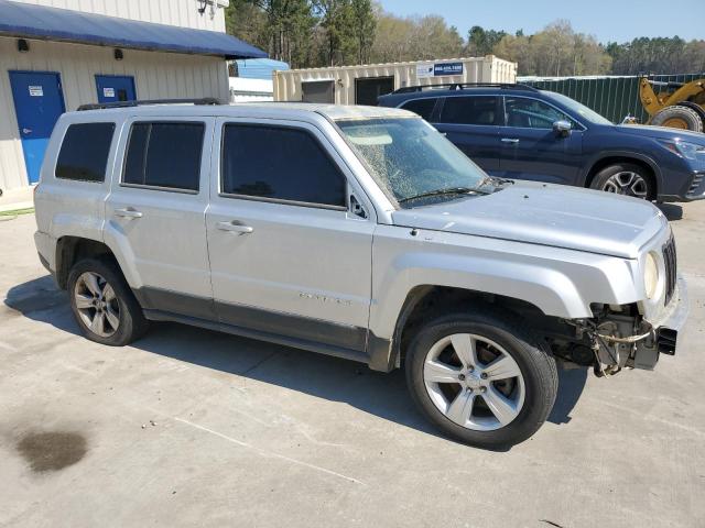 1C4NJPBB8CD686375 - 2012 JEEP PATRIOT SPORT SILVER photo 4