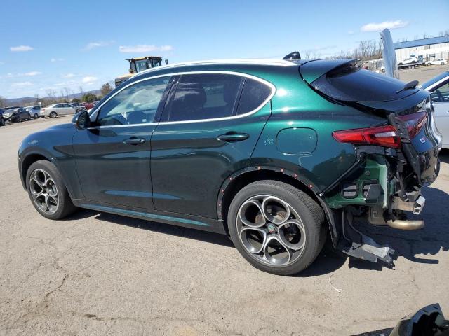 ZASPAKBN8L7C91155 - 2020 ALFA ROMEO STELVIO TI GREEN photo 2