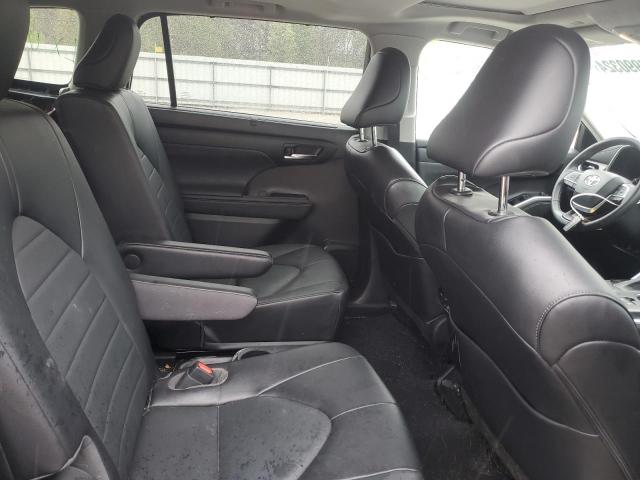 5TDGZRBH8NS586012 - 2022 TOYOTA HIGHLANDER XLE GRAY photo 11