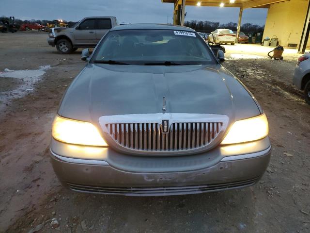 1LNHM81W04Y649387 - 2004 LINCOLN TOWN CAR EXECUTIVE Türkis Foto 5