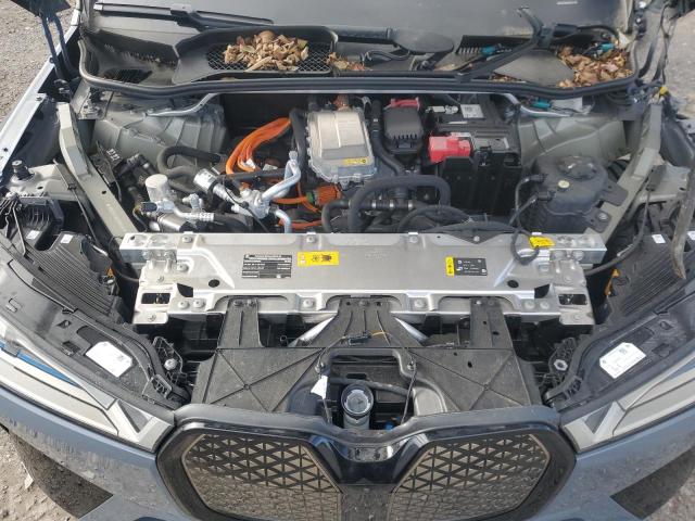 WB523CF04RCN04874 - 2024 BMW IX XDRIVE50 GRAY photo 12