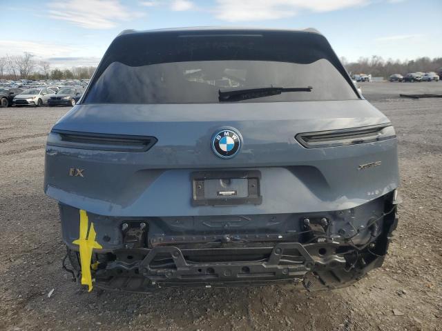 WB523CF04RCN04874 - 2024 BMW IX XDRIVE50 GRAY photo 6