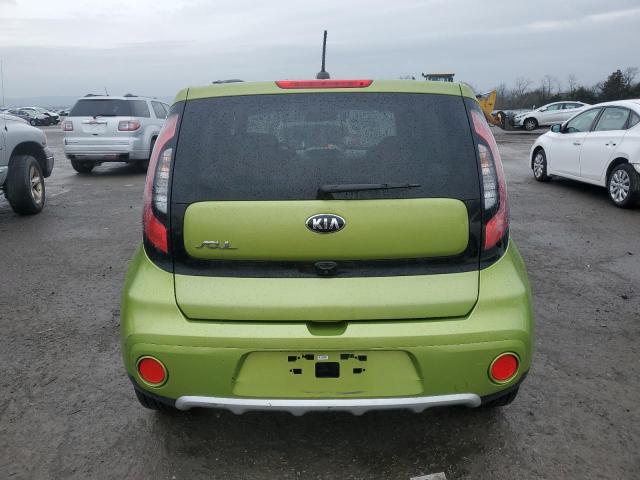 KNDJP3A52J7903383 - 2018 KIA SOUL + GREEN photo 6