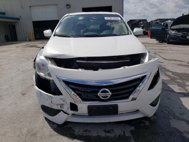 3N1CN7AP2GL814380 - 2016 NISSAN VERSA S WHITE photo 5