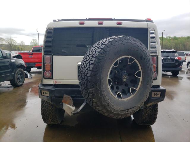 5GRGN23U43H128269 - 2003 HUMMER H2 أبيض صورة 6