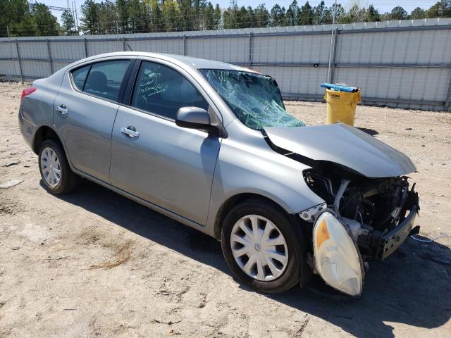 3N1CN7APXCL900949 - 2012 NISSAN VERSA S GRAY photo 4