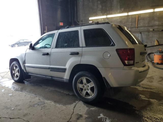 1J4GR48K95C512681 - 2005 JEEP GRAND CHER LAREDO SILVER photo 2