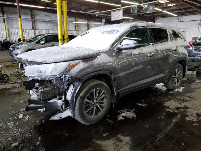 2019 TOYOTA HIGHLANDER SE, 