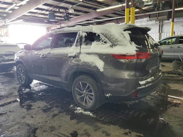 5TDJZRFH0KS626613 - 2019 TOYOTA HIGHLANDER SE GRAY photo 2