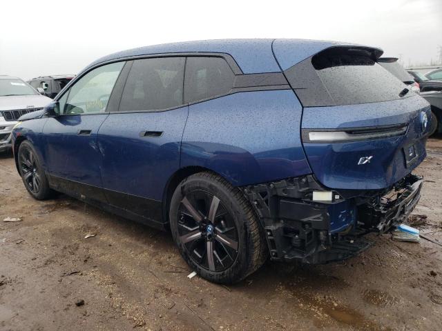 WB523CF04PCM84946 - 2023 BMW IX XDRIVE50 BLUE photo 2