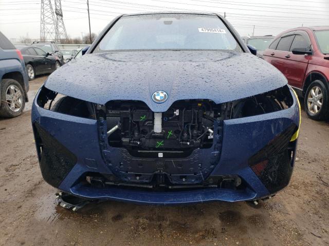 WB523CF04PCM84946 - 2023 BMW IX XDRIVE50 BLUE photo 5