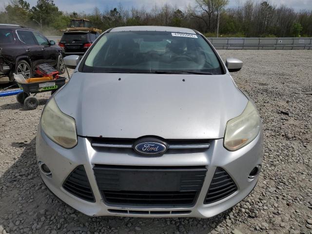 1FAHP3K22CL183490 - 2012 FORD FOCUS SE SILVER photo 5