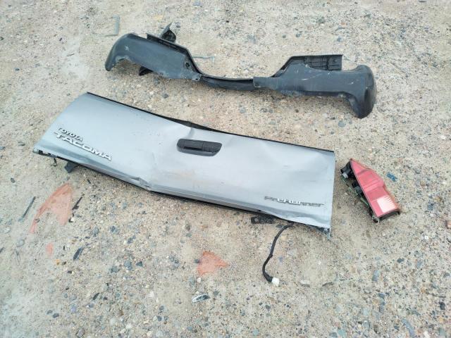 5TFJX4GN5FX043709 - 2015 TOYOTA TACOMA DOUBLE CAB PRERUNNER SILVER photo 12